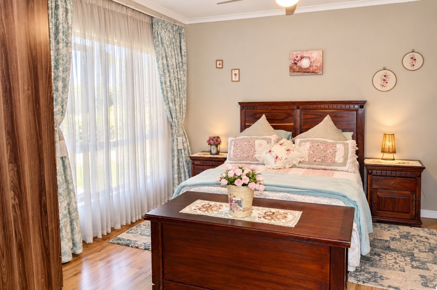 3 Bedroom Property for Sale in Flimieda North West